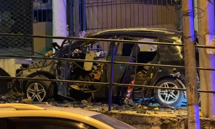 Shpërthim i fortë në Sarandë, automjeti hidhet në erë me një person brenda