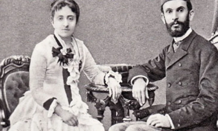 Si e kujtonte e bija Sami Frashërin: “Kur mbaronte korrigjimet, përplaste tri herë duart me njëra-tjetrën…”