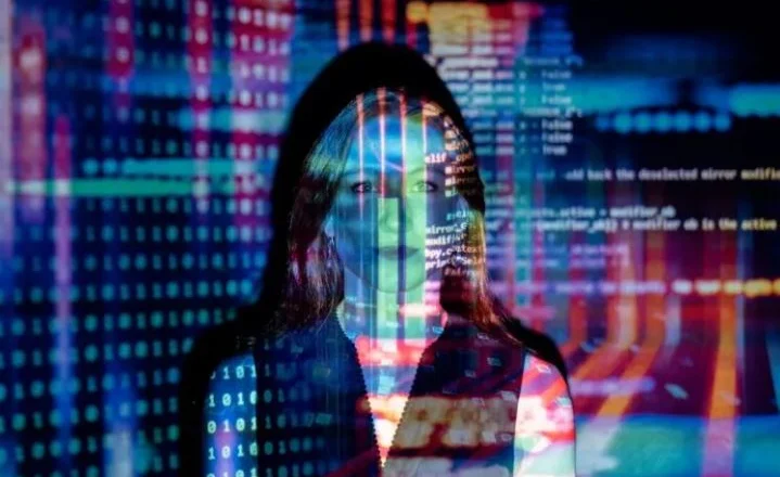 Si ta kuptoni nëse videoja që po shikoni është me Inteligjencë Artificiale? 7 hapat që duhet të ndiqni për ta zbuluar