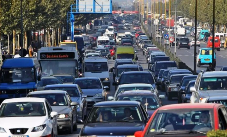 Siguracionet e automjeteve ndryshojnë nga 2026, shoferët që bëjnë aksidente do të paguajnë më shumë