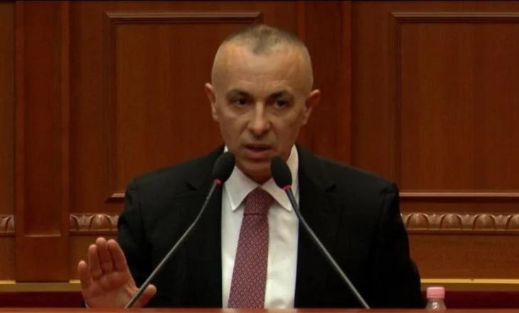 ‘S’kam qejf të ma zini emrin në gojë’, Arjan Ndoja del kundër të tijve: Nuk do më shihni duke i rënë tavolinës