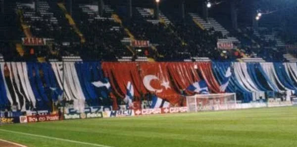 Skandali në Turqi/ Arbitra të shumtë vendosin baste