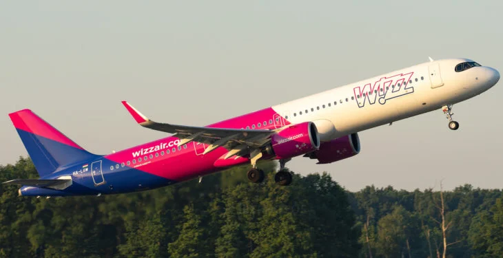 Skandali/ Wizz Air lë dhjetëra shqiptarë në Dortmund: Avioni u mbush, ju hajdeni të mërkurën po deshet