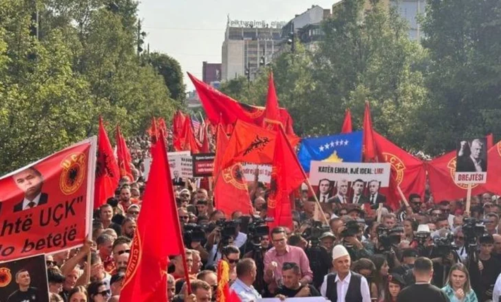 Sot protesta për ish-krerët e UÇK në Tiranë, bllokohet për dy orë qarkullimi në ‘Bulevardin e Ri’