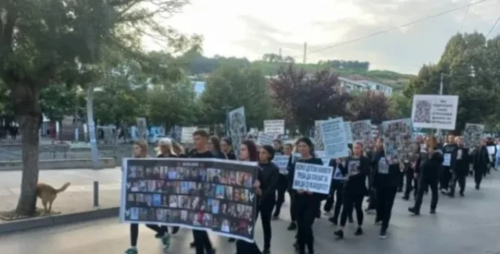 Sot sërish marshohet në Koçan, kërkohet drejtësi për tragjedinë në ‘Pulse’