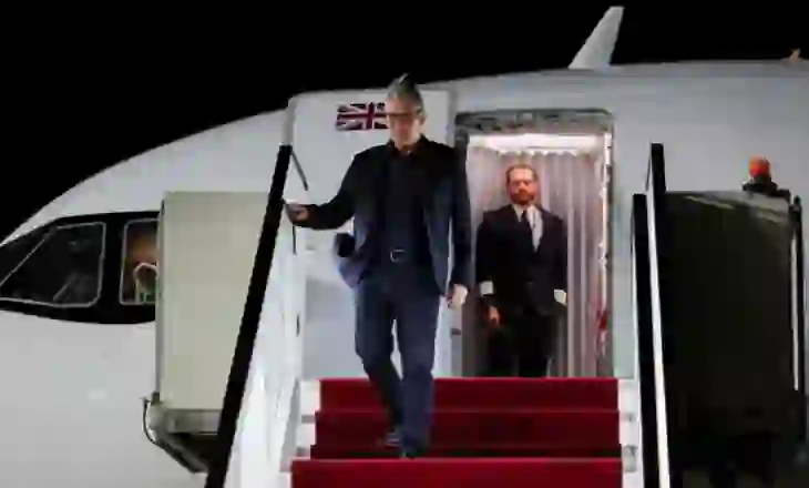 Starmer arrin në Egjipt për samitin e planit të paqes në Gaza