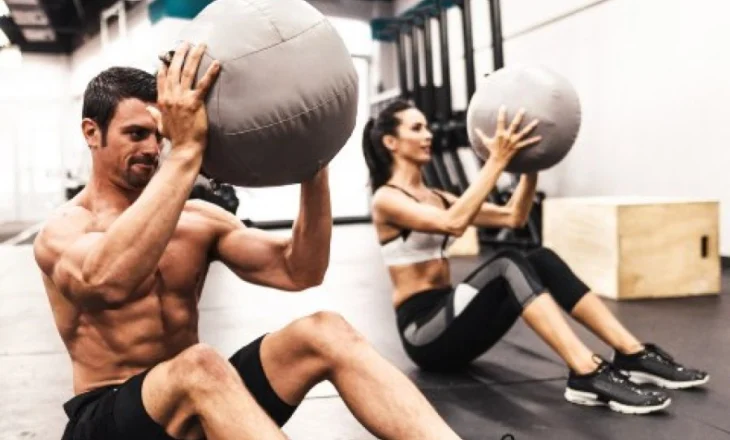 Studimi: 9 orë ushtrime në javë ulin rrezikun e sëmundjeve të zemrës tek burrat