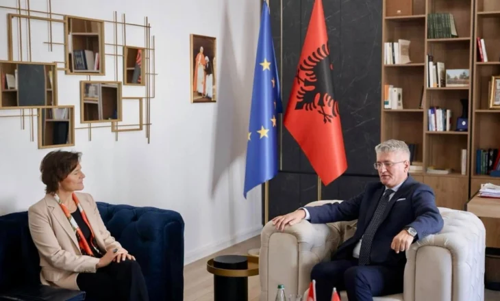 Takimi me ambasadoren zvicerane, Gjekmarkaj: Parlamenti është marrë peng, ngrita shqetësimin edhe për zgjedhjet e 11 majit