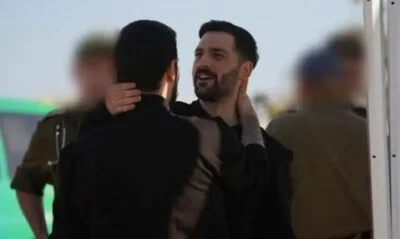 Të buzëqeshur dhe të përmalluar! Lirohen edhe 13 personat e fundit, ushtria izraelite publikon pamjet.. (FOTO)