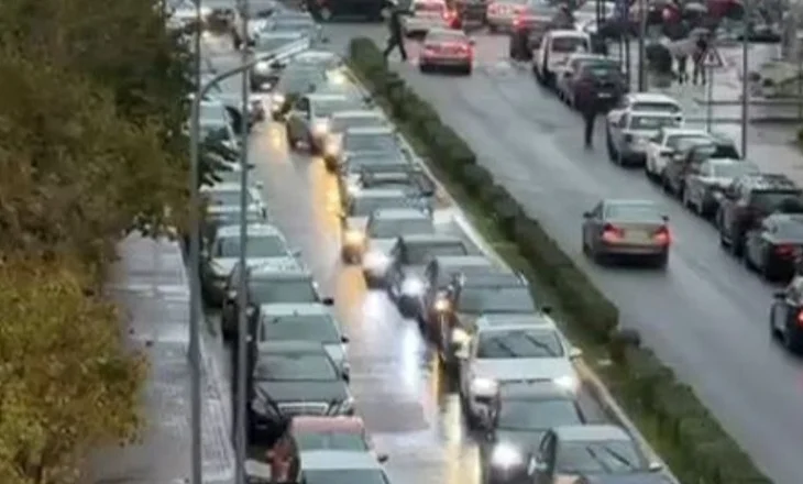 ‘Të rregullojmë trafikun’, Binaj: Në 1 vit humbasim 15 ditë duke pritur nëpër Tiranë