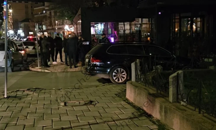 Tentoi të vriste me thikë një person në Korçë, ekstradohet nga Greqia Deni Mecolli