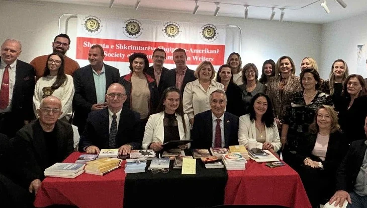 Tetori dhe Festa e Librit në Amerikë