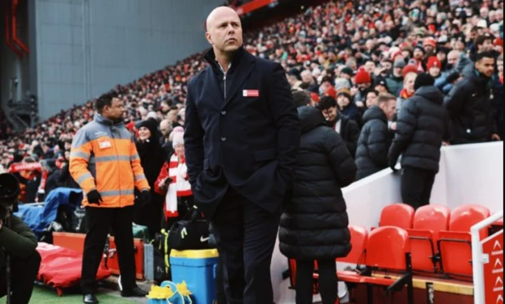 Tifozët e Liverpool dalin kundër Slot, kërkojnë aktivizimin e lojtarit “të padëshiruar”