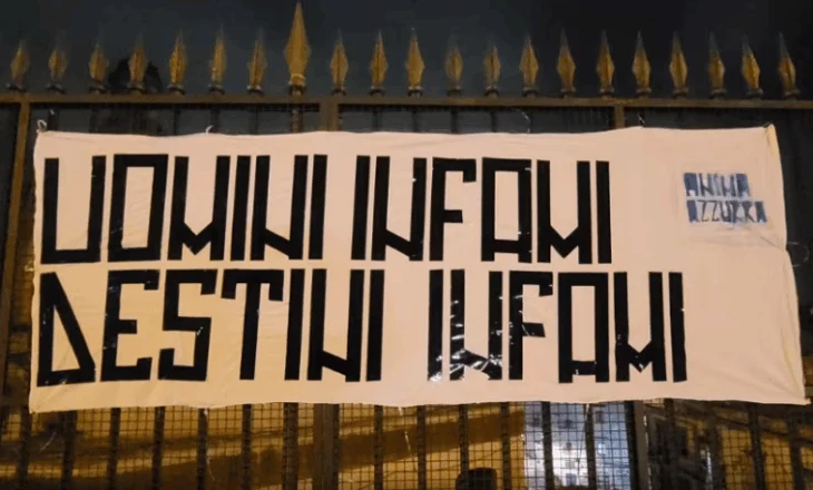 Tifozët e Napolit shpë*thejnë kundër Spallettit: Burrë i paskrupullt, fati i paskrupullt