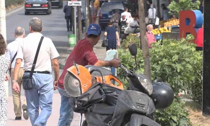Tirana është vetëm “maja e ajsbergut”, shqiptarët janë të pabarabartë në varfërinë e tyre