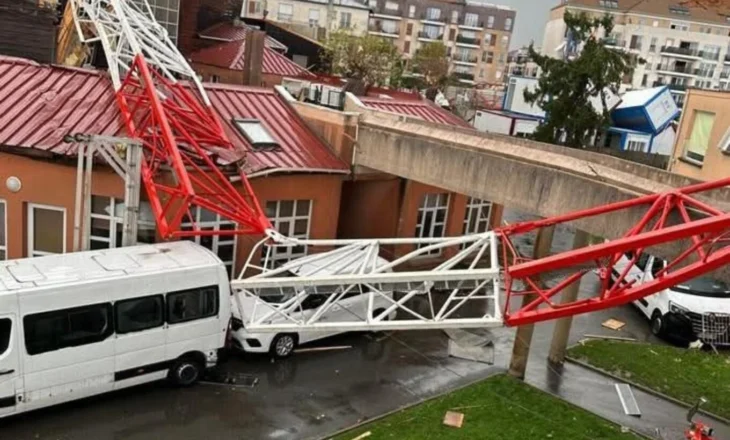 Tornado e fuqishme në veri të Parisit/ Një i vdekur dhe disa të plagosur, rrëzohen vinça dhe shkatërrohen ndërtesa