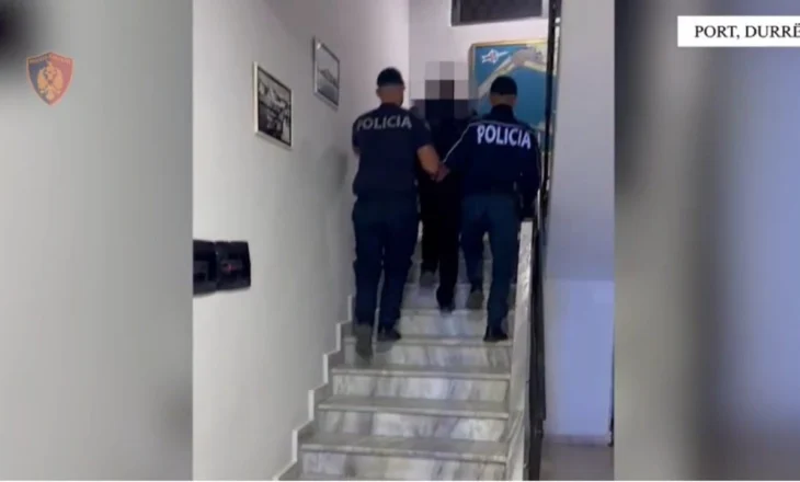 Trafikonte emigrantë drejt Italisë, arrestohen shoferi dhe 2 refugjatët e shpallur në kërkim ndërkombëtar