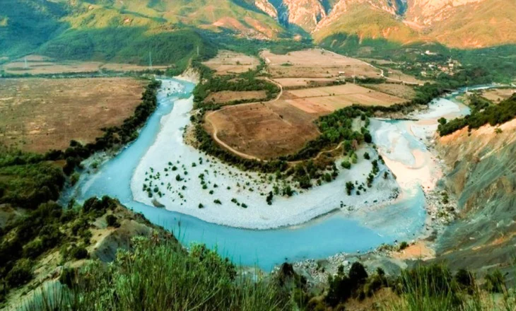 Travel and Tour World: Lumi Vjosa, një destinacion i ri i Trashëgimisë Botërore të UNESCO-s për ekoturizëm