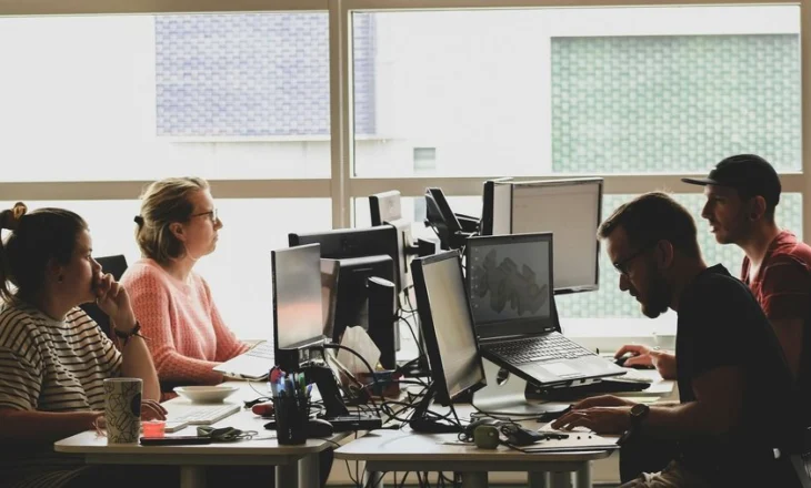 Tregu i punës në rritje, mbi 19 mijë persona të sistemuar në 9-mujorin e parë 2025