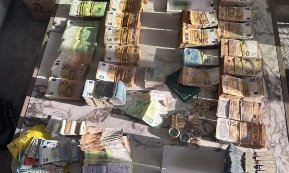 Tronditet sporti/ Arrestohet arbitri i njohur, iu gjetën 25 mijë euro cash, akuzohet për lidhje kriminale