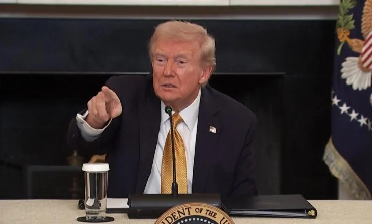 Trump-gazetares: Ke theks të bukur, por asnjë fjalë nuk kuptova nga ajo që thua