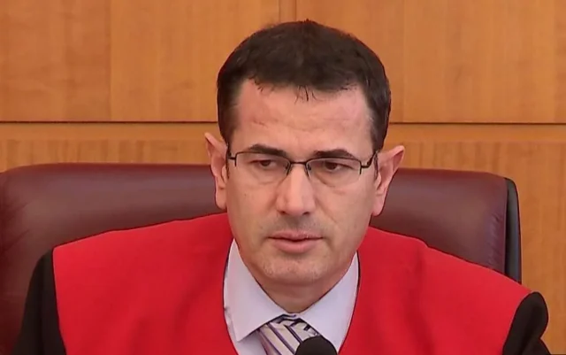U dënua me 6 muaj burg/ Gjykata e Lartë prish vendimin ndaj Bashkim Dedjas, çështja rikthehet në Apel