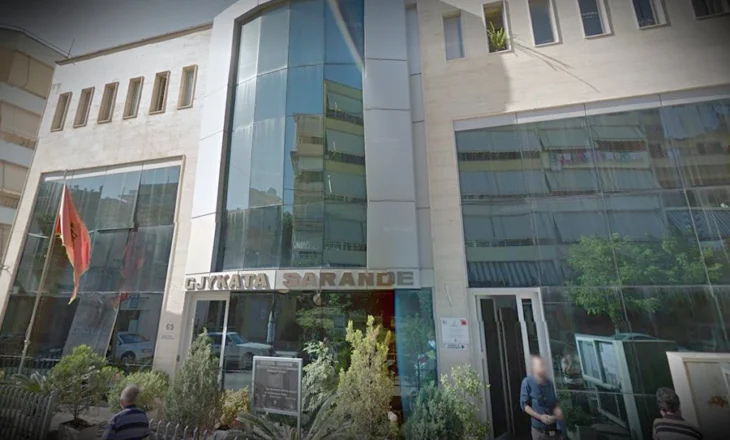 U kap me 3.4 gram kokainë, dënohet mbi 3 vjet burg shoferi i linjës Sarandë-Athinë
