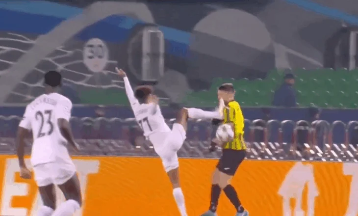 Udhëtoi 16 orë me avion për të luajtur vetëm 4 minuta, lojtari përjetoi natën më fatkeqe në Ligën e Kampionëve