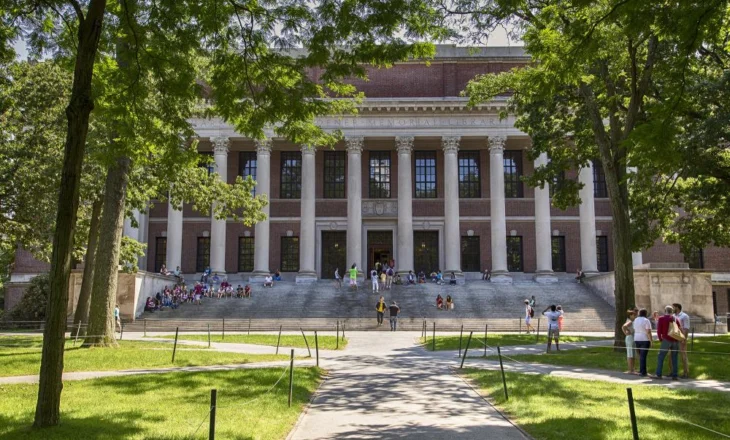 Universitetet që prodhojnë më shumë miliarderë