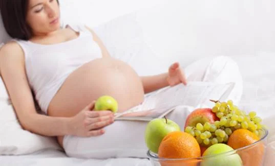Ushqimet që duhet të konsumoni gjatë shtatzënisë