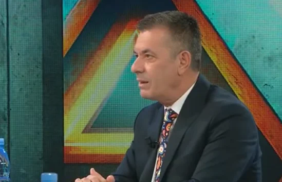 Vangjeli: Vendi po funksionon si Republikë kryeministrore, Kushtetuta duhet rihartuar nga e para – Senati nuk i përshtatet një shteti unitar si Shqipëria