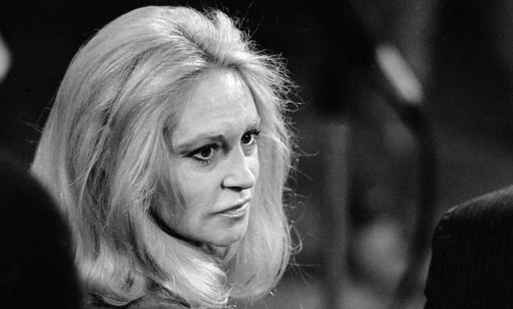 Vdes në moshën 89-vjeçare Joan Kennedy, gruaja e senatorit të Massachusetts Ted Kennedy