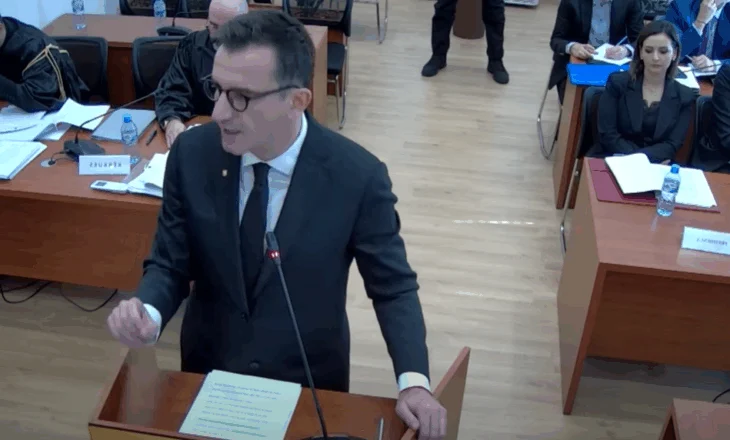 Veliaj i “ashpër” me Këshillin Bashkiak: Kam një USB në burg, por…