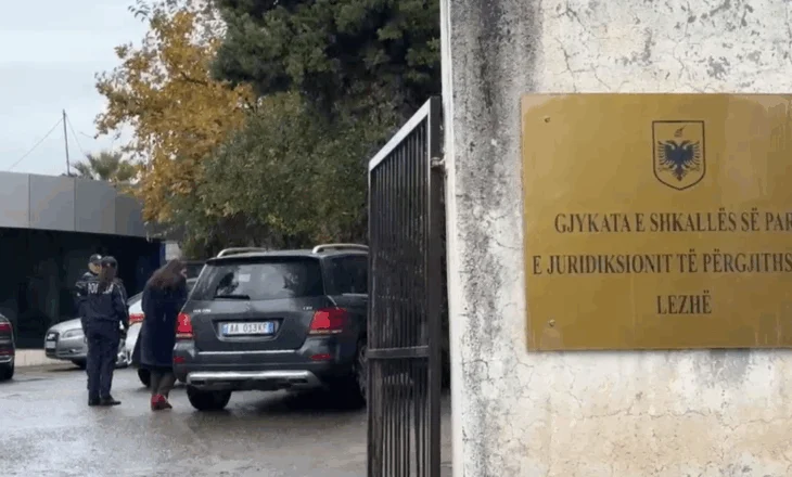 Vëllai i vrau motrën dhe kunatin në ’97! 53-vjeçarja dhe burri i saj arrestohen për dëshmi të rreme
