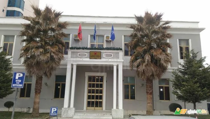 Vendimet e qeverisë, lirohen nga detyra prefekti i Vlorës dhe Fierit. Ja kush i zëvendëson (EMRAT)