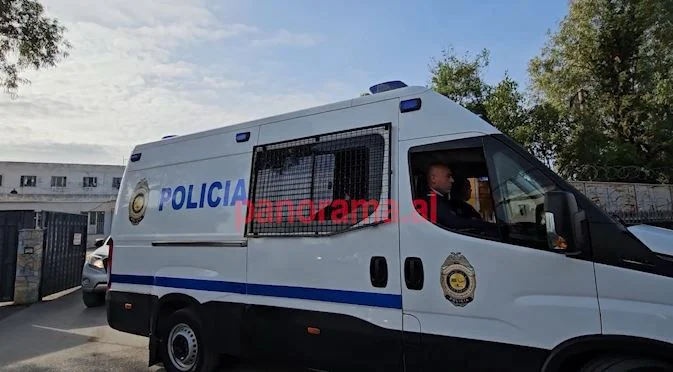 VIDEO / Do marrë pjesë në seancën në ‘GJK’, Veliaj lë paraburgimin nën masa të rrepta sigurie
