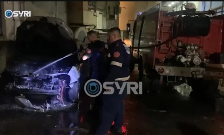 VIDEO/ Shkrumbohet një makinë në Lezhë, mister shkaqet