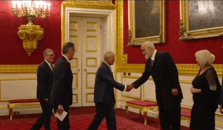 (VIDEO) Takimi i Ramës me mbretin Charles, kryeministri ndan pamjet