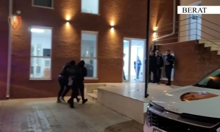 Video/ Vrau me thikë 42-vjeçarin për një foto me kalin, dalin pamjet e arrestimit të Kristo Memës në Berat