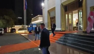 Vijojnë debatet dhe diskutimet në Kuvend, Altin Dumani largohet para kohe