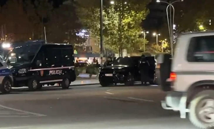 Vlorë/ Aksion ‘blic’ në zonën e Skelës – kontrollohen makinat luksoze dhe me xhama të zinj