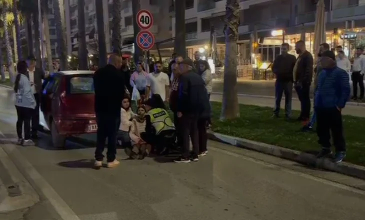 Vlorë, makina e 72-vjeçarit del nga rruga dhe përplas në trotuar dy të moshuarat, përfundojnë në spital (FOTOT)