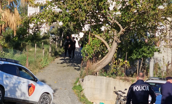Vrau me thikë babain, policia: Pas ngjarjes, 25-vjeçari është arratisur