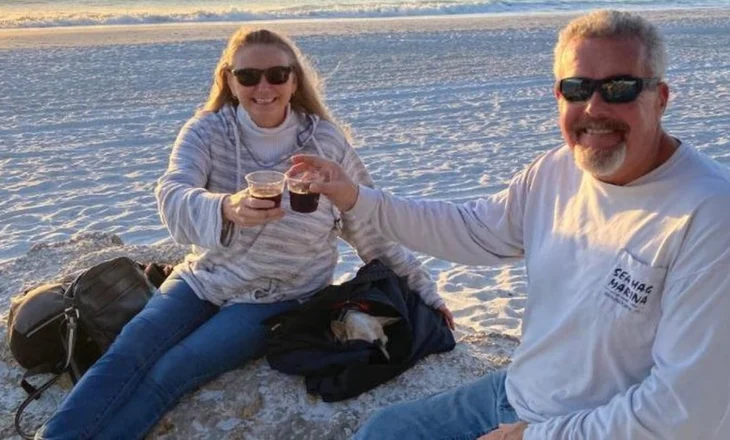 Vrau me thikë bashkëshorten pak muaj më parë, amerikani gjendet i varur brenda burgut në Shkodër