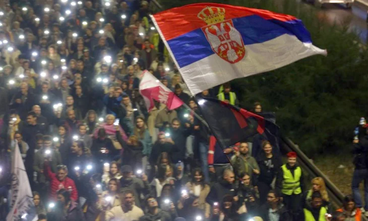 Vuçiç në ankth, një nga tubimet më të mëdha pritet në Novi Sad, pse Rusia mendon se po afron “Maidani serb”