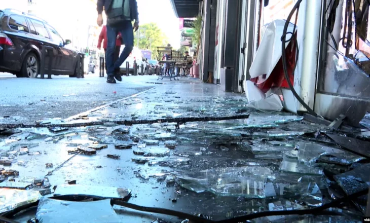 Vuçiq i mohon akuzat se qëndron pas incidenteve antiturke në Mal të Zi