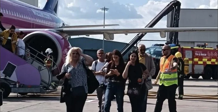 Wizz Air përsërit skandalin! 8 pasagjerë mbeten sërish në Dortmund për shkak të ‘overbooking’