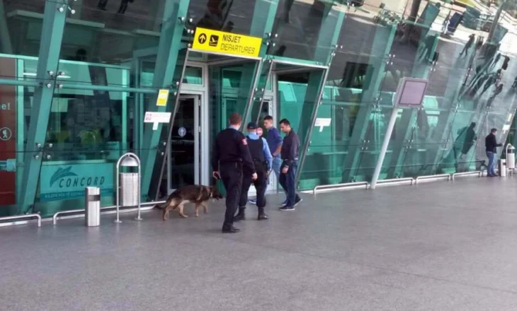 Zbulohen dy krehra armësh në aeroportin e Rinasit, ishin nisur nga Frankfurti drejt Koresë