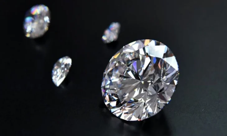 Zbulohet diamanti 340 karatësh në Rusi, një nga pesë më të mëdhenjtë në historinë moderne