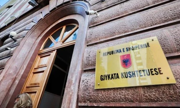 Zgjedhjet/ A do ta pranojë PS vendimin e Kushtetueses, gazetari tregon dy skenarët…